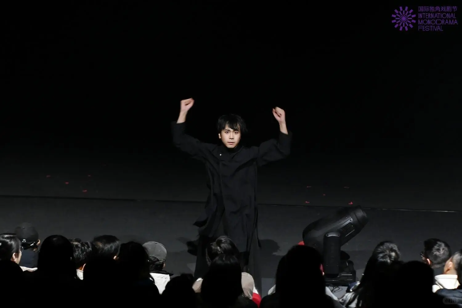 杜十娘四处奔走投简历，只为纹银三百两