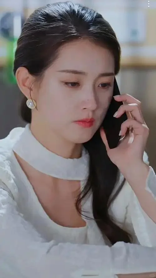 为交房租拍短剧，郭宇欣50亿播放量逆袭：踏