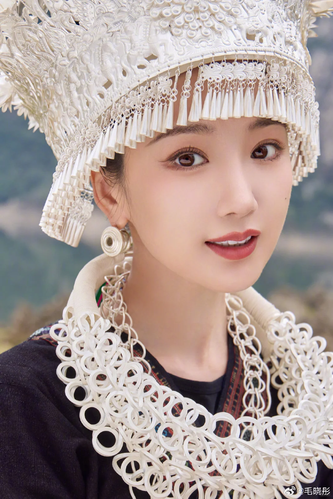 预祝毛晓彤新剧《乌蒙深处》收视长虹！！