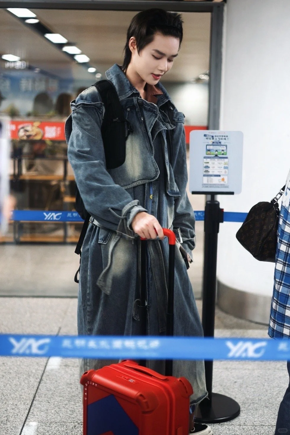 雪花酥🍬穿搭请看柯淳