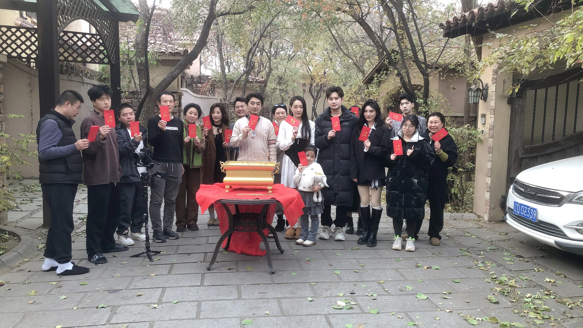 短剧《莫待亲情成旧忆》