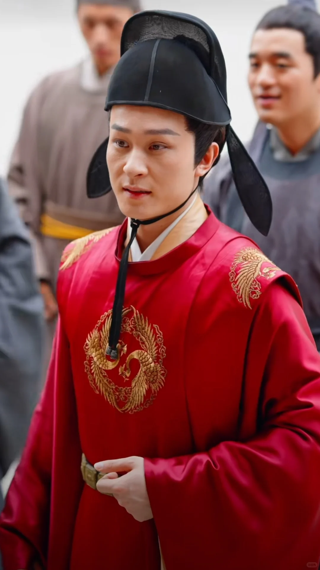 🍅🍆免费短剧 | 铜镜预示十年劫