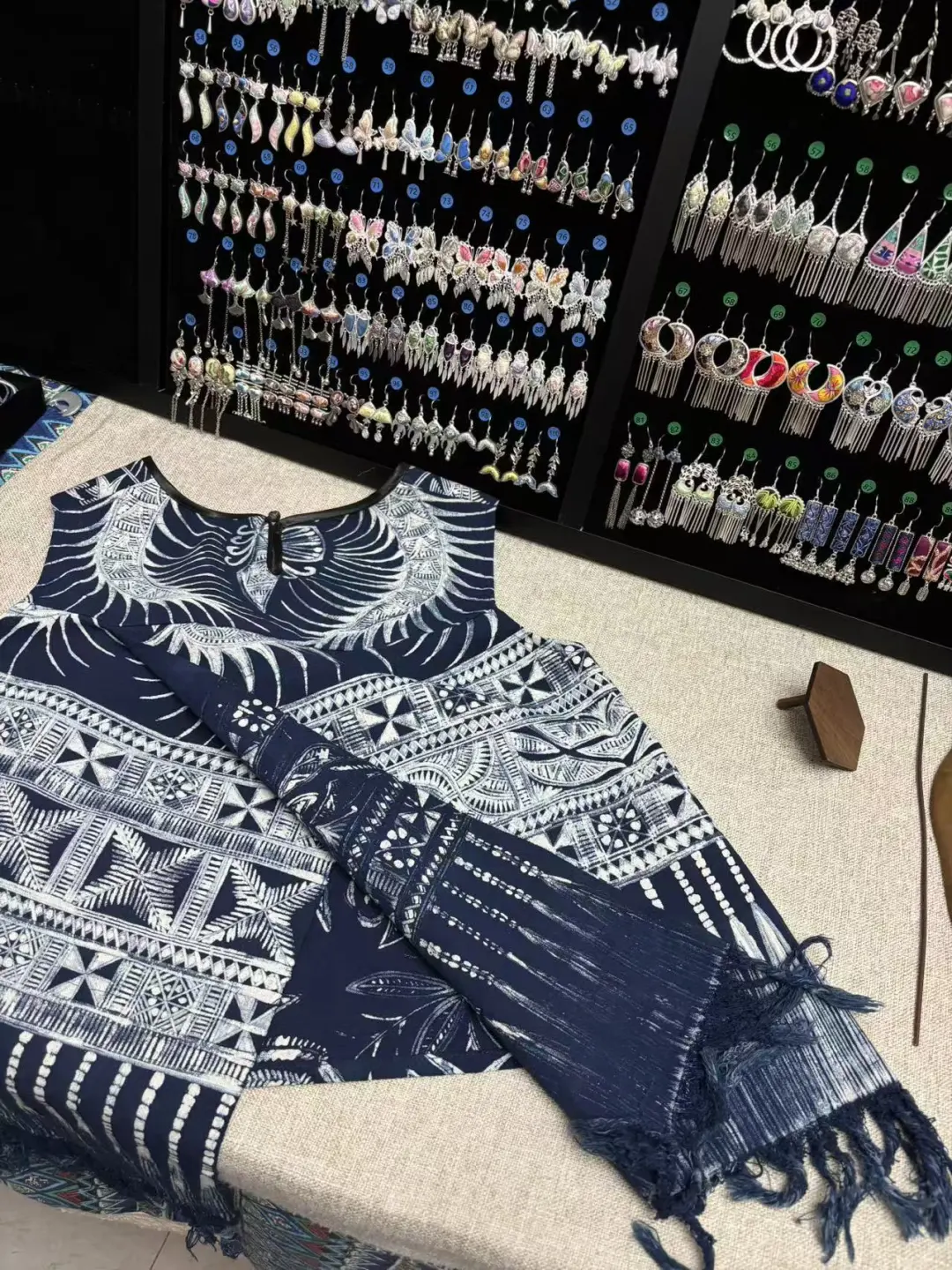 预祝毛晓彤新剧《乌蒙深处》收视长虹！！