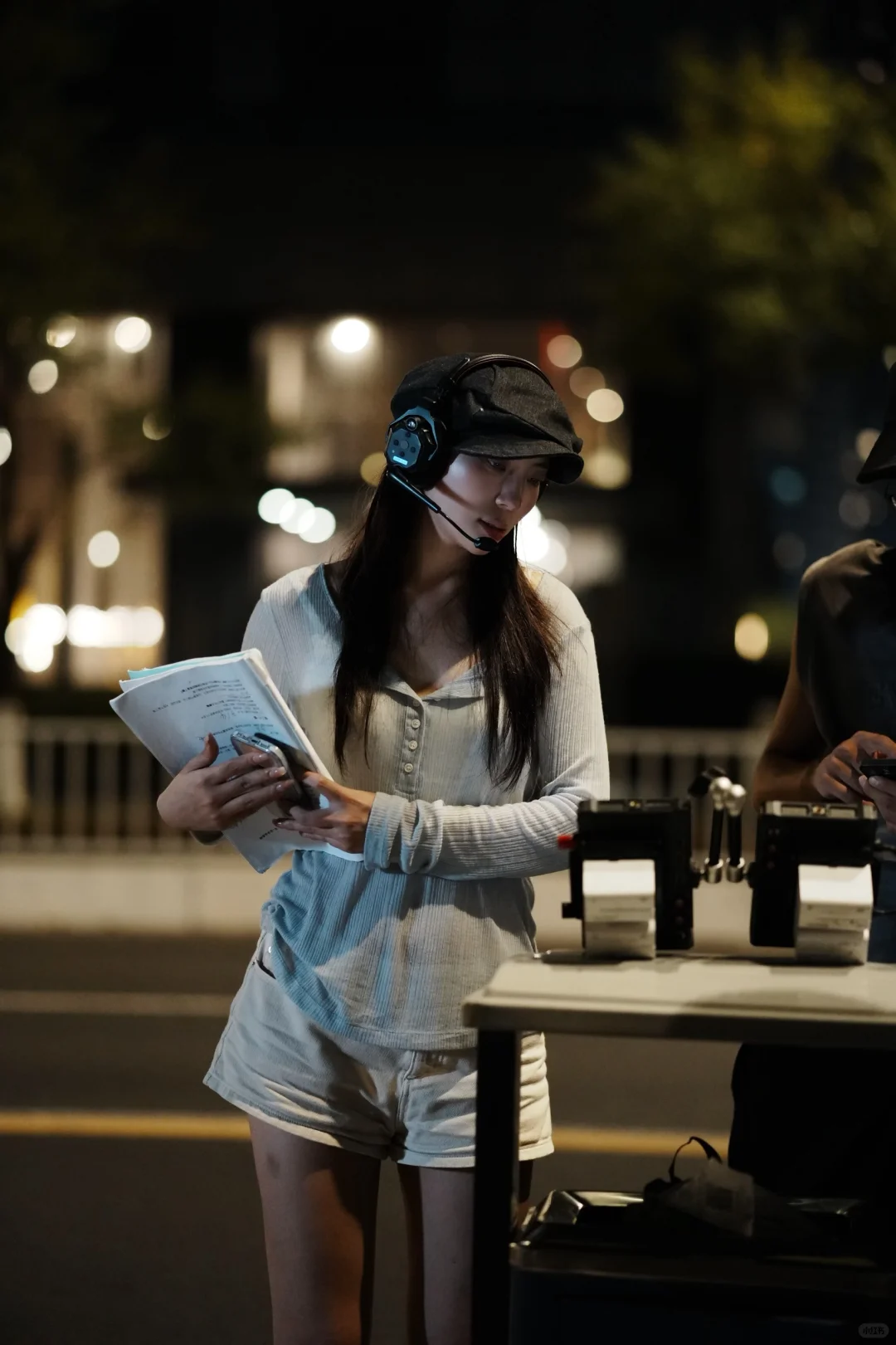 《野草疯长》今天终于上线啦！❤️