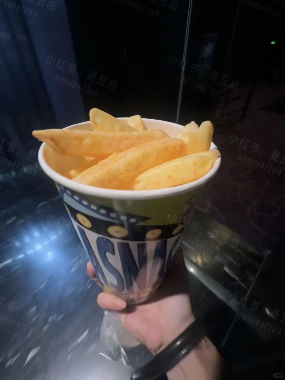 一个人看电影🎞️