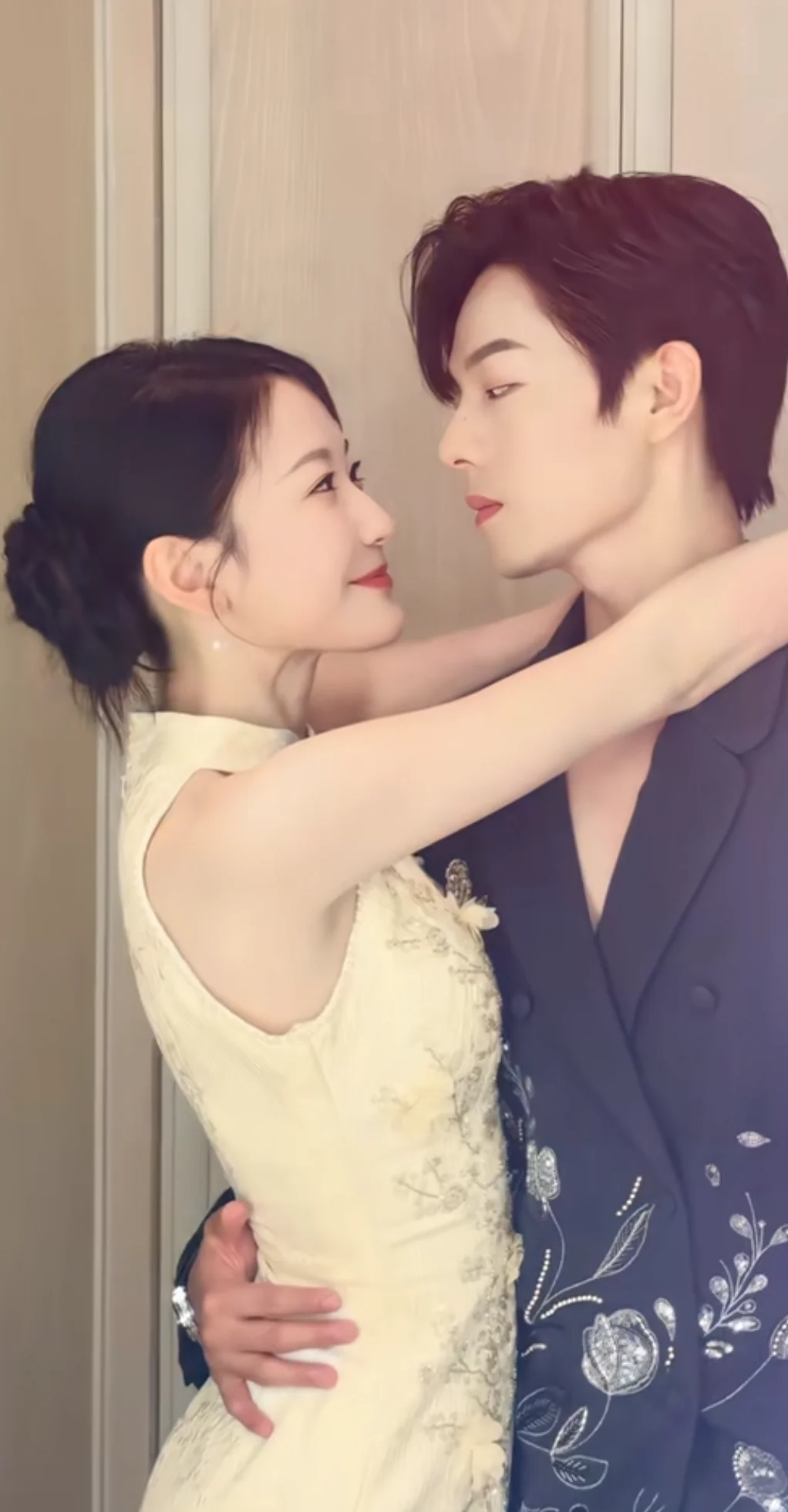 曾辉&韩雨彤的十三搭