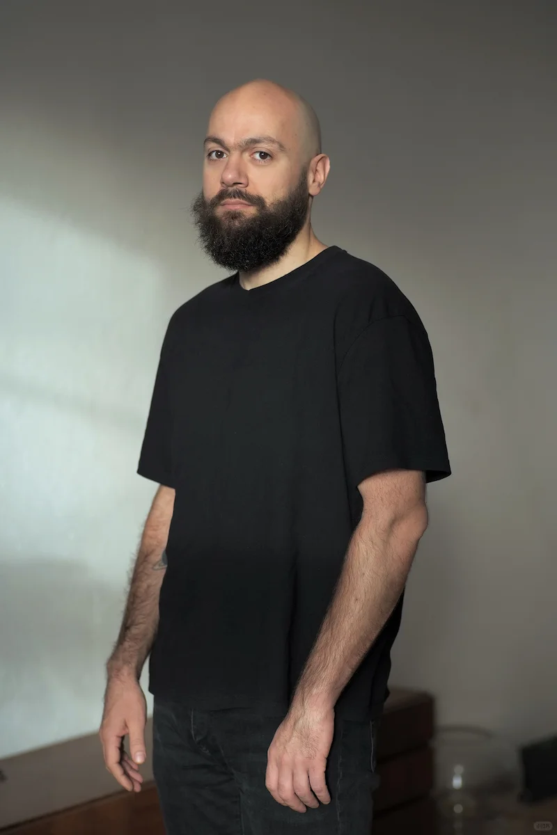 《欲望界线》, 一幅不服从与自由的图景。