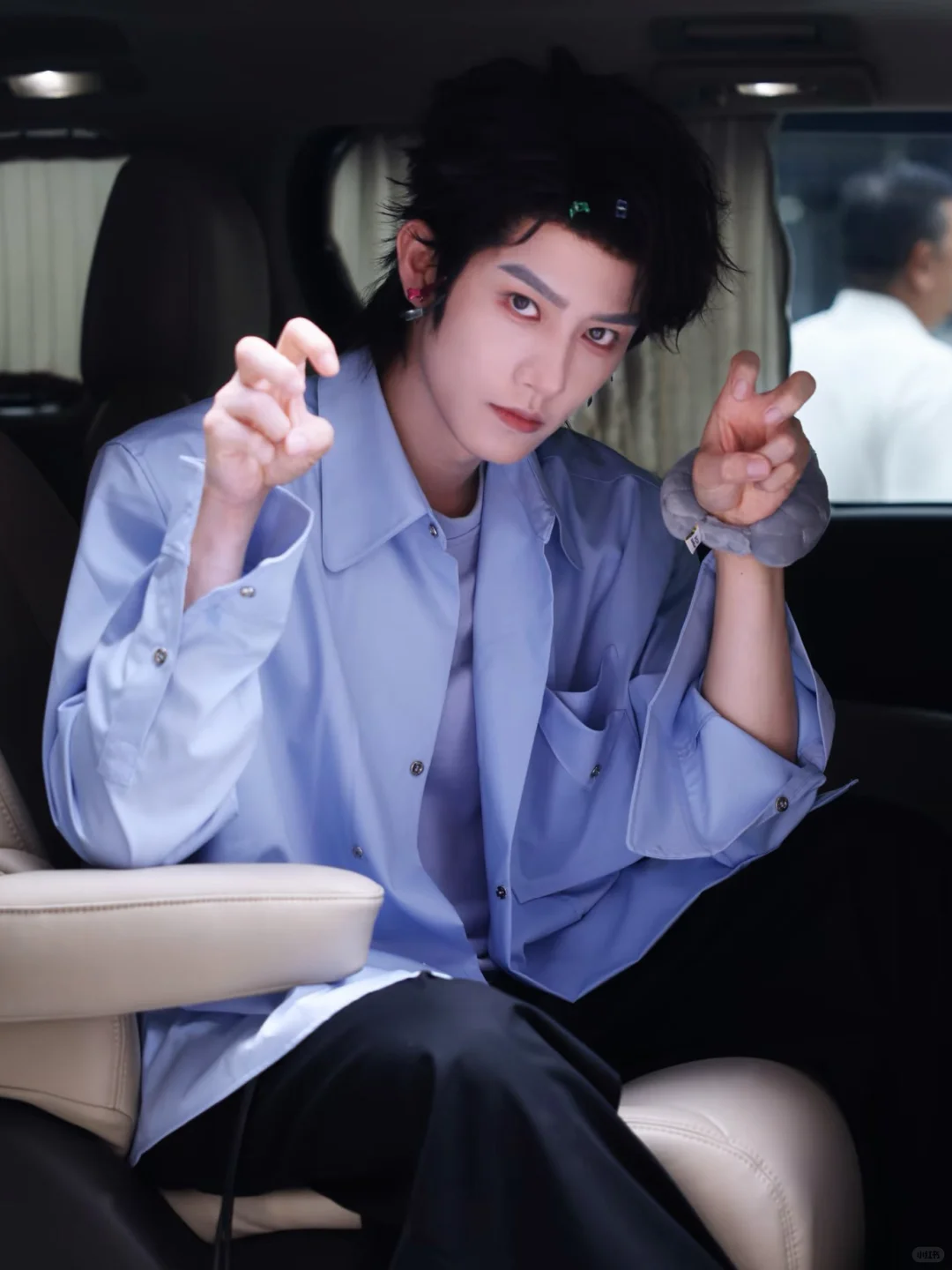 有人认识这个演员吗？