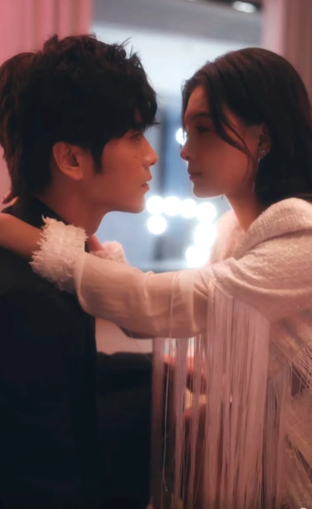 王奕然&左一激情演绎悬疑动作情爱剧！🔥