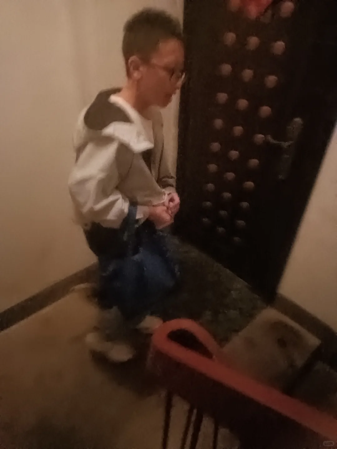 这是我的表姐墨子王。帅不帅？