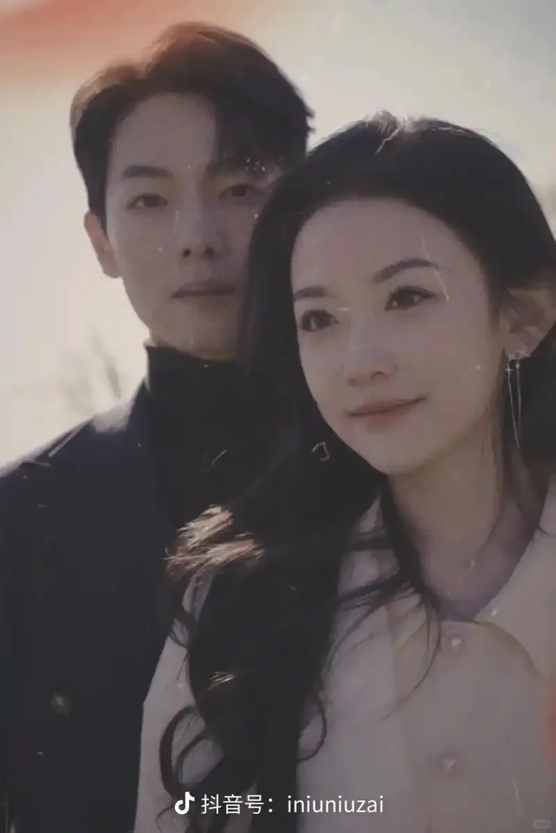 演员韩雨彤，曾辉