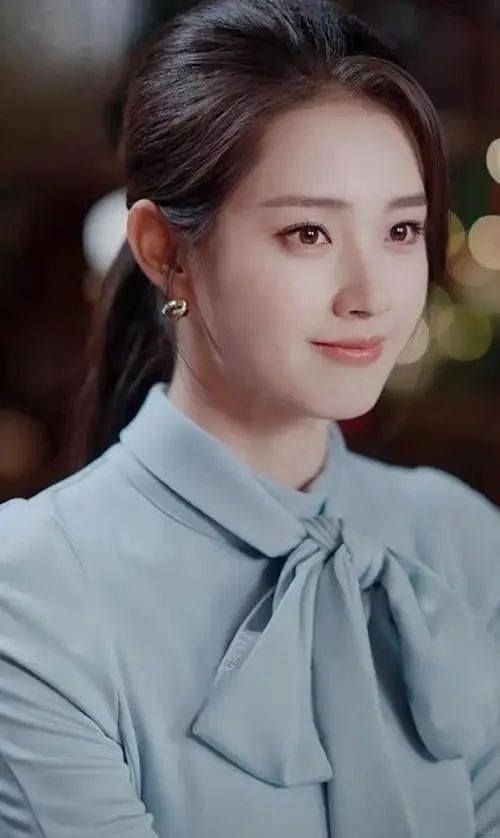 为交房租拍短剧，郭宇欣50亿播放量逆袭：踏