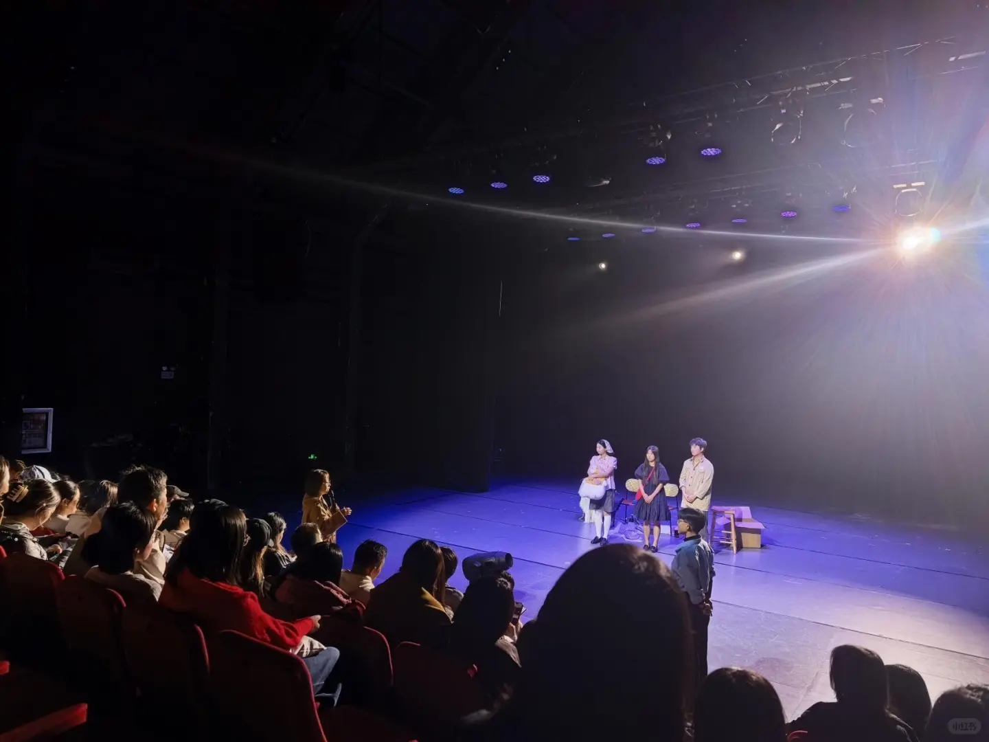 我说要有光，于是剧场就有了光🧐