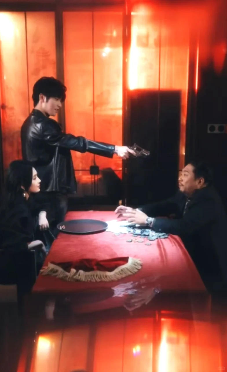 王奕然&左一激情演绎悬疑动作情爱剧！🔥