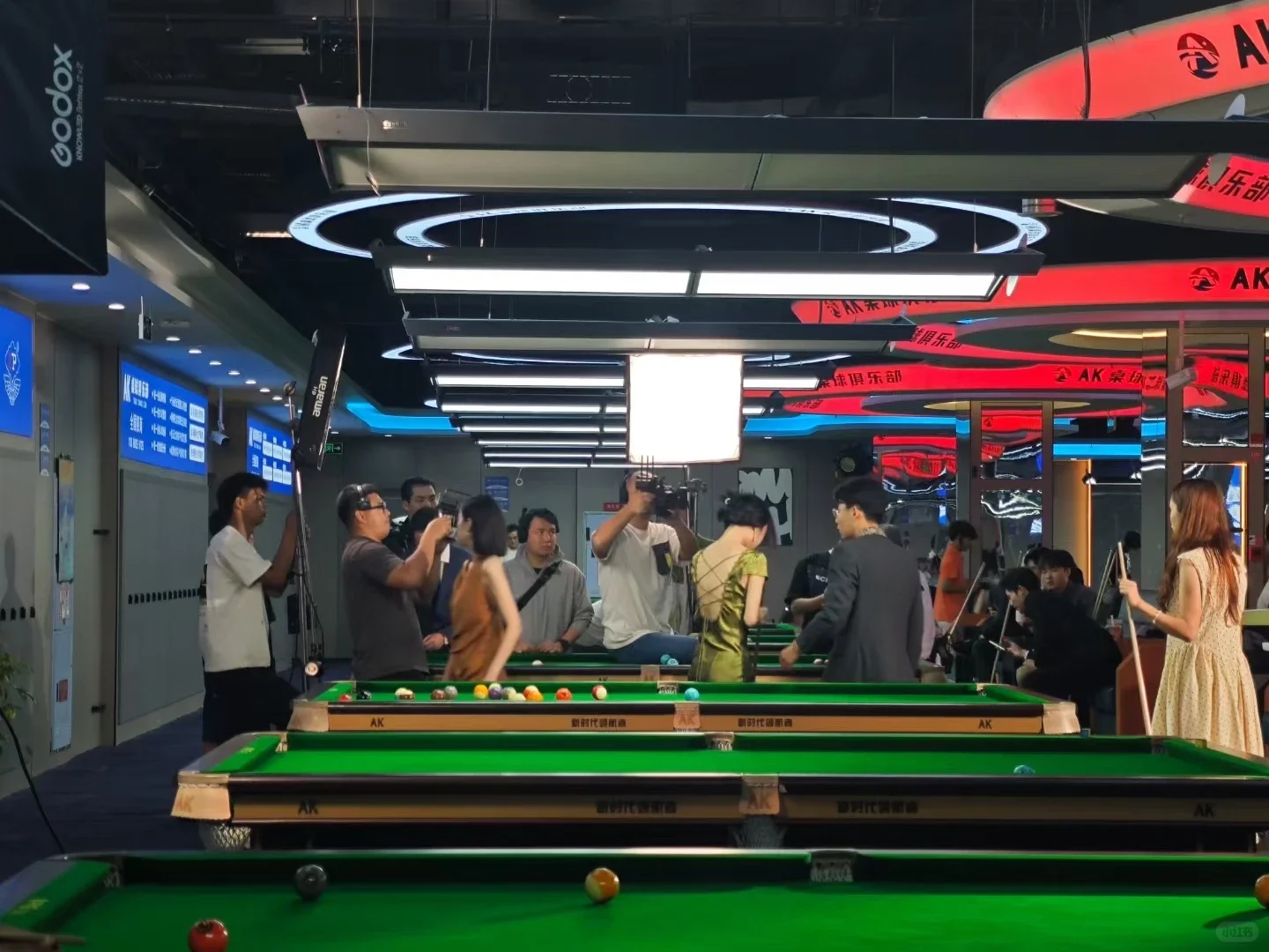 免费看了半集短剧