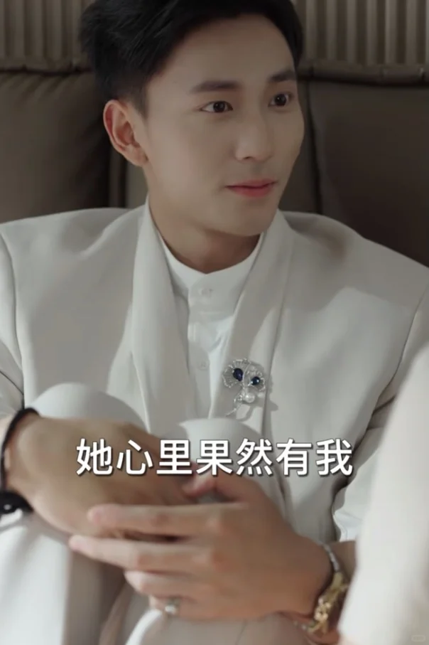 男主吻得像狗狗一样生猛