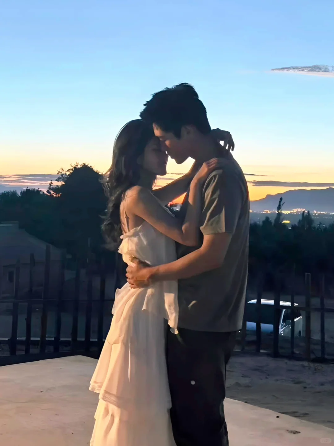 一部看似难嚼，但看完久久不能忘怀的短剧