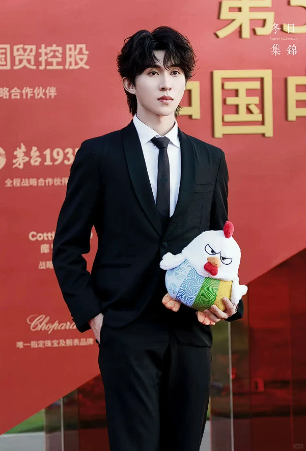 咱们短剧演员太争气啦‼️金鸡奖红毯造型来喽