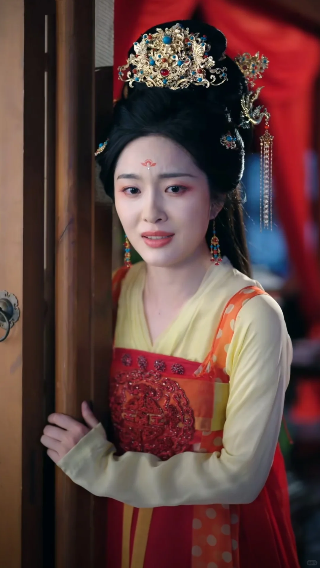 🍅🍆免费短剧 | 长嫂为妻，重生VS穿书