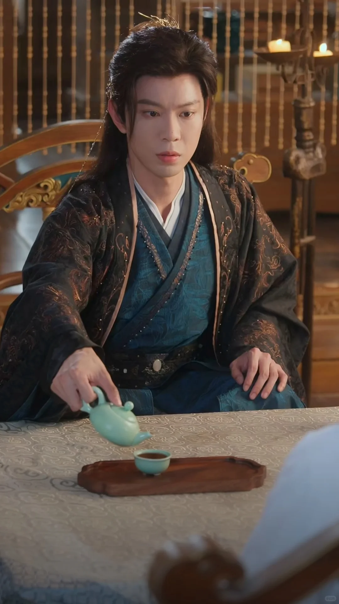 🍅🍆免费短剧 | 穿书后又带娃又斗公主