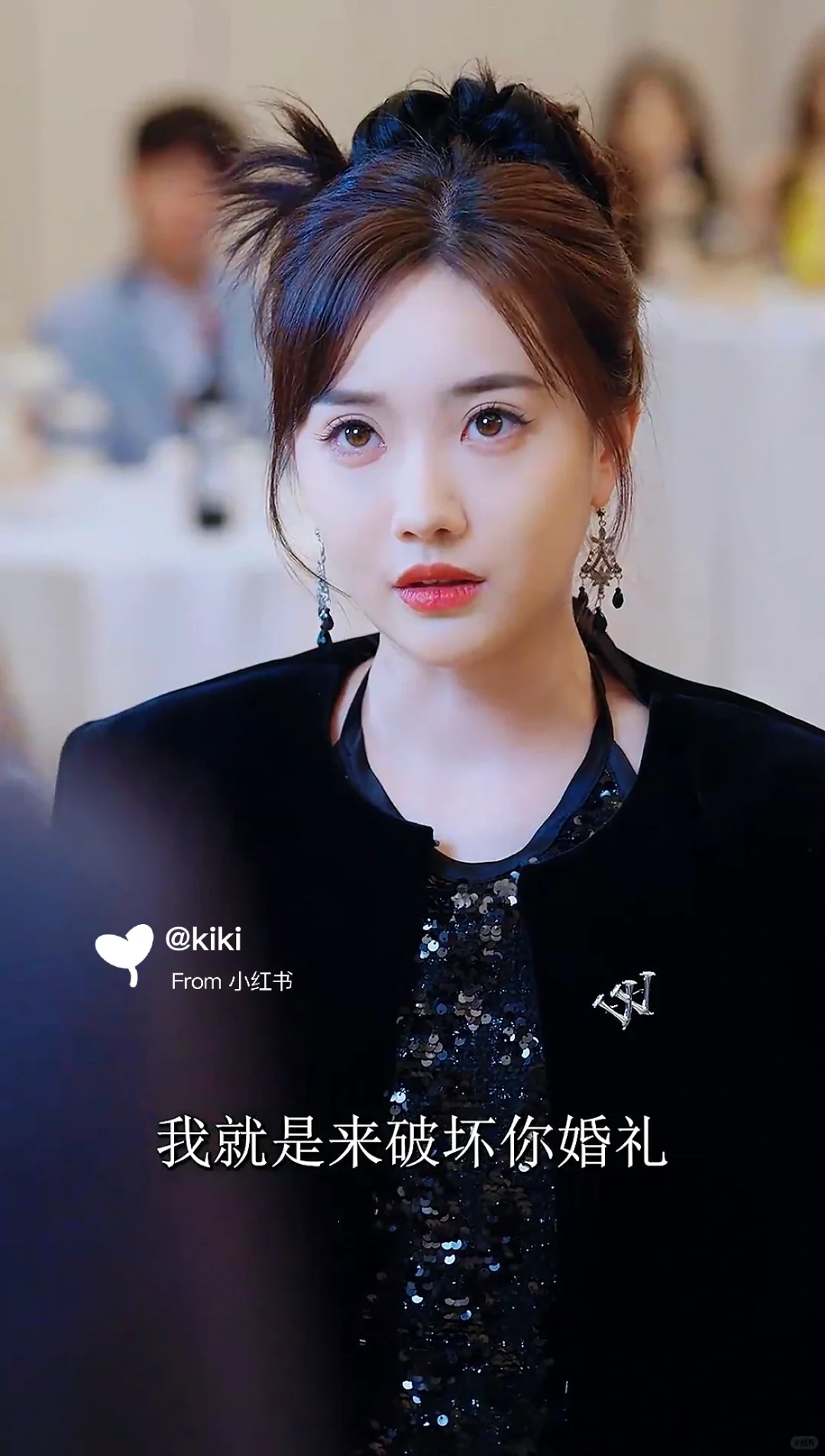 迟来的深情比草贱，他不配得到她的原谅！