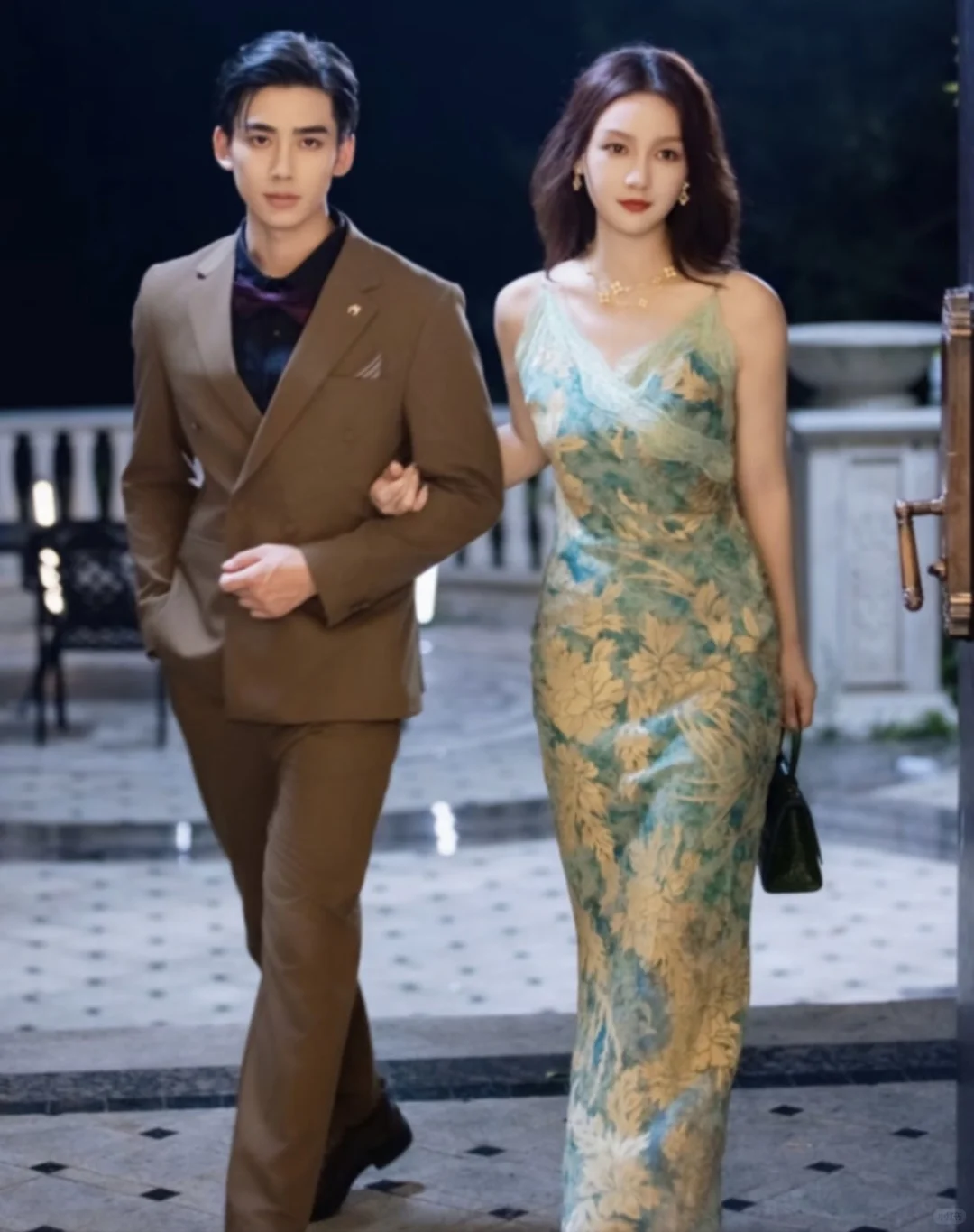 新题材《许你顾盼生辉》可看❗️