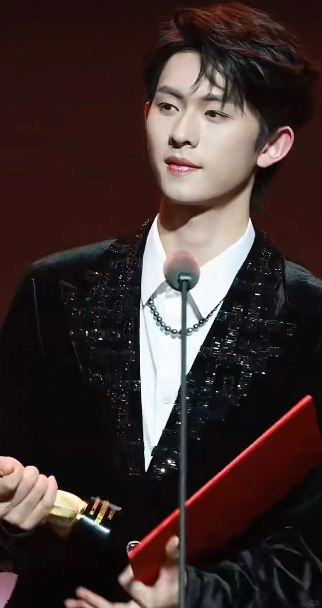 剧查查之夜这些奖项跟分猪肉似的。