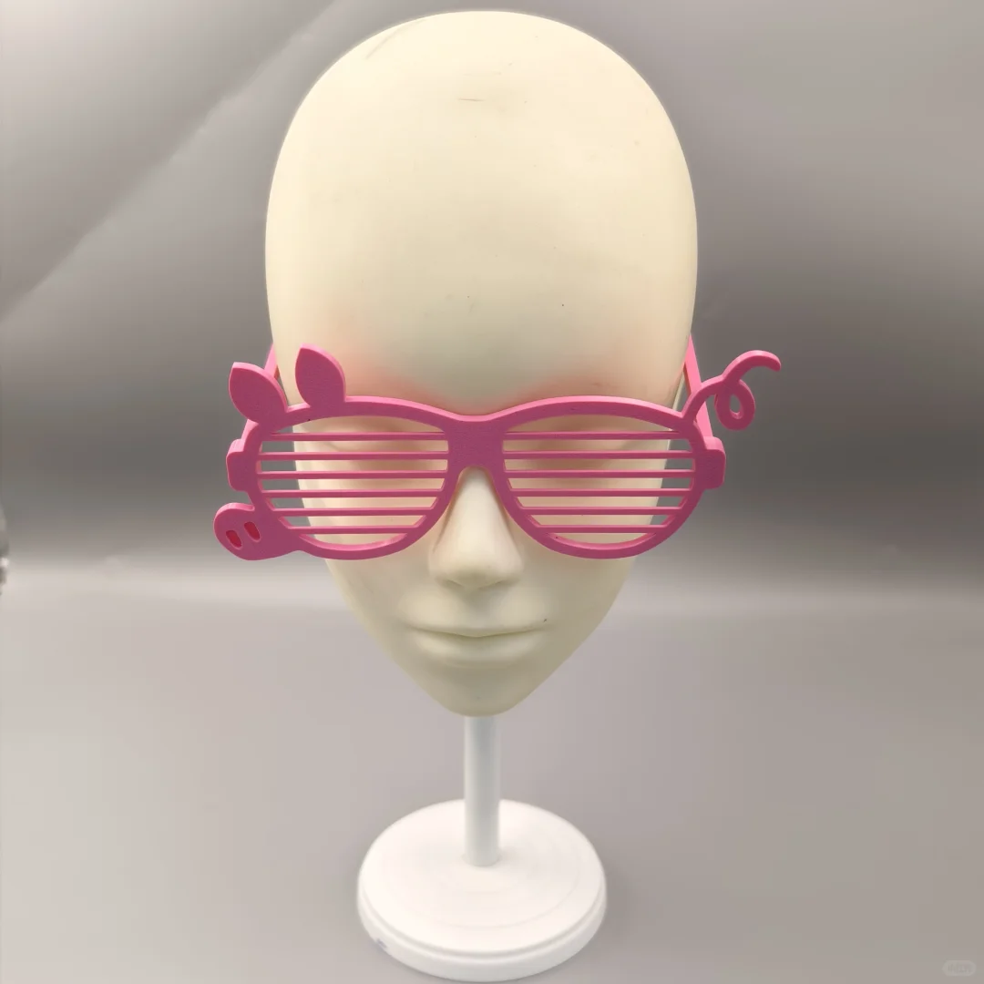 终于!我也可以戴尼克狐同款眼镜看电影!