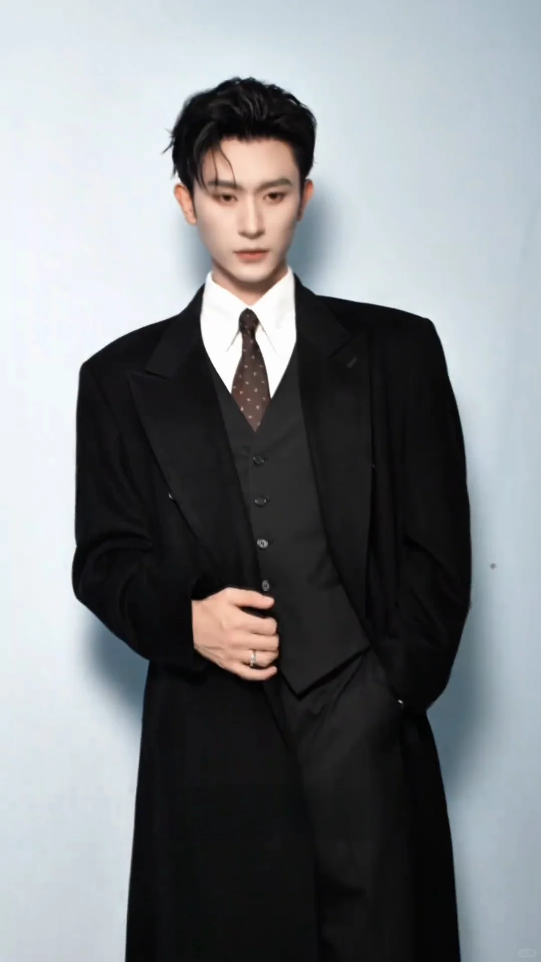 最帅的永远在下一套