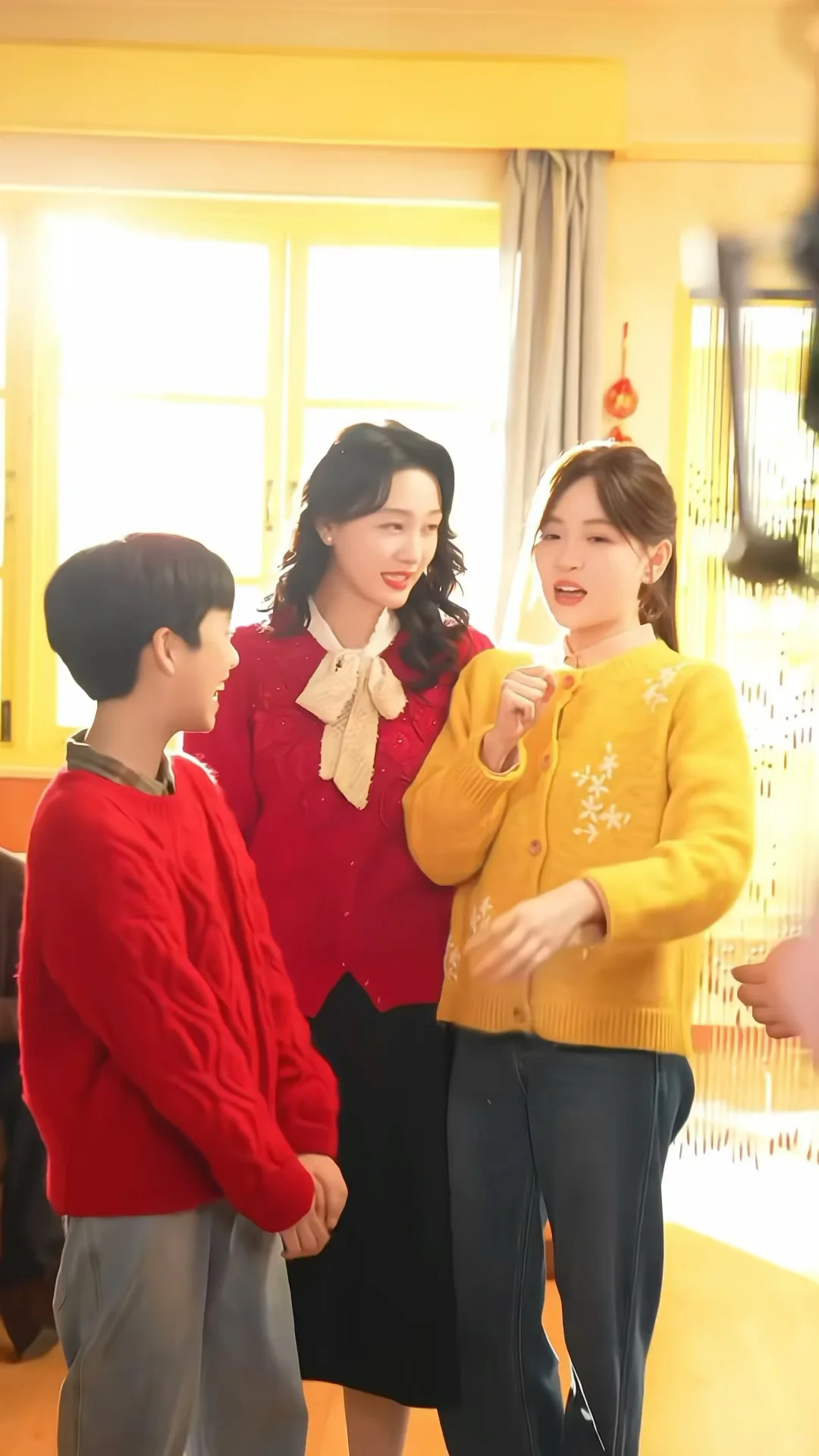 💥爆款短剧《家里家外》的第二部终于来啦❗️