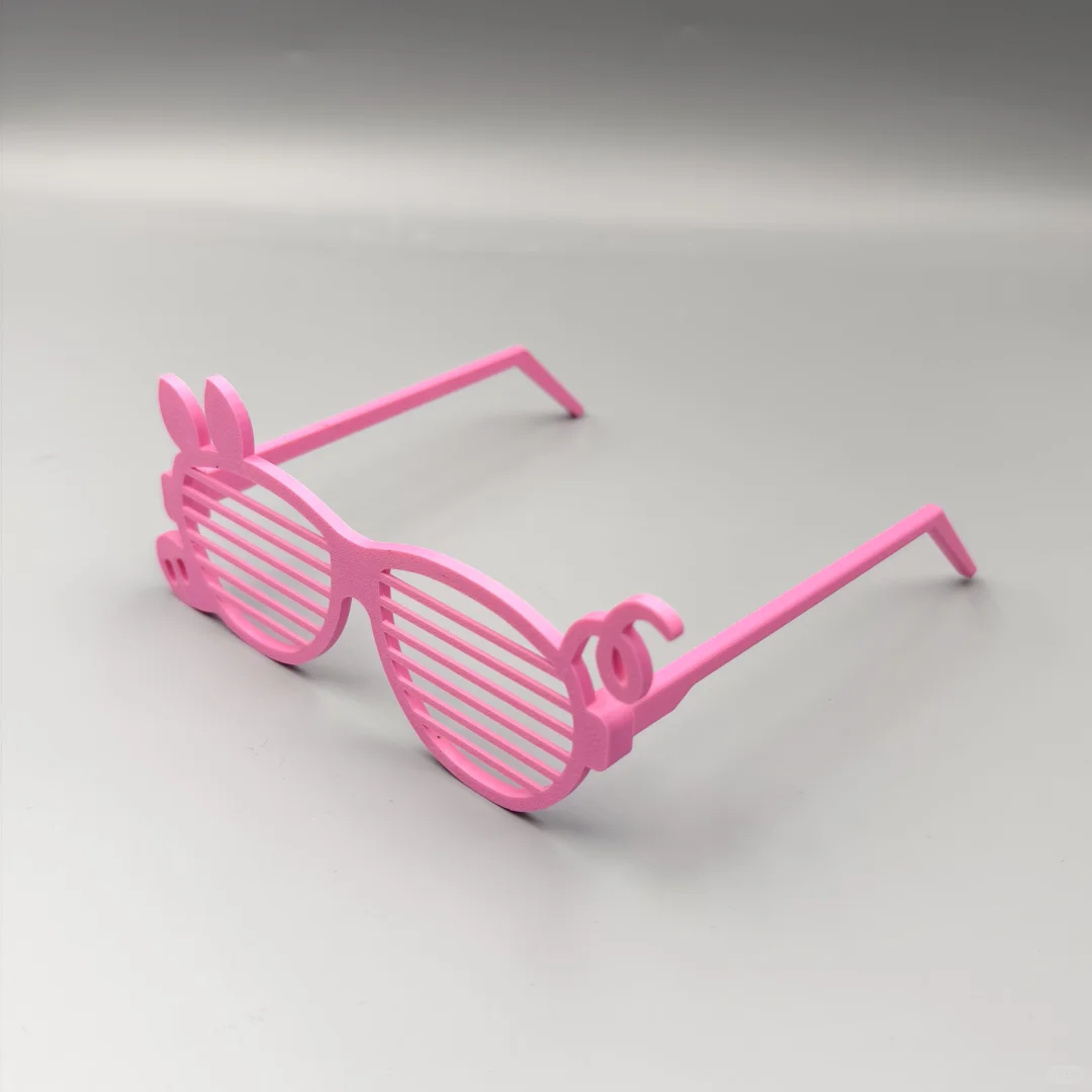 终于!我也可以戴尼克狐同款眼镜看电影!