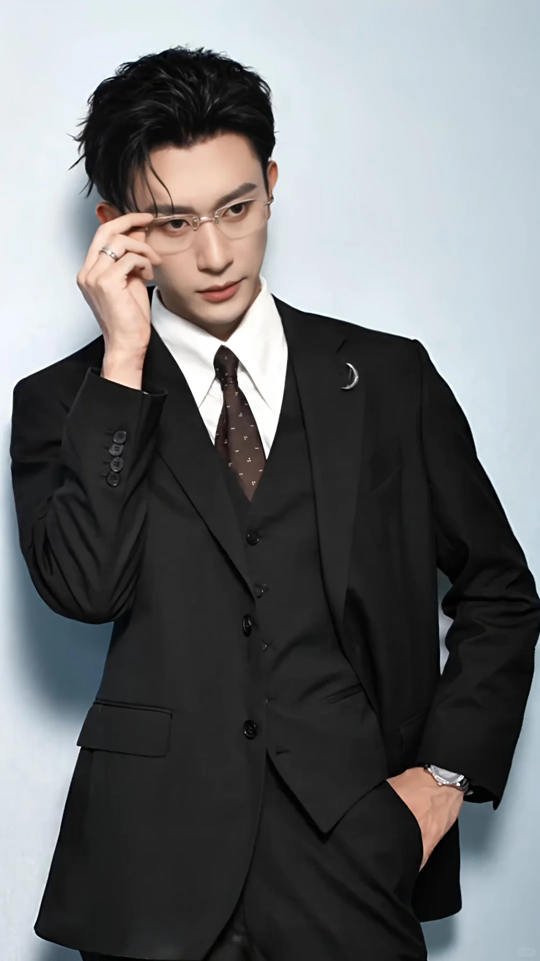 最帅的永远在下一套