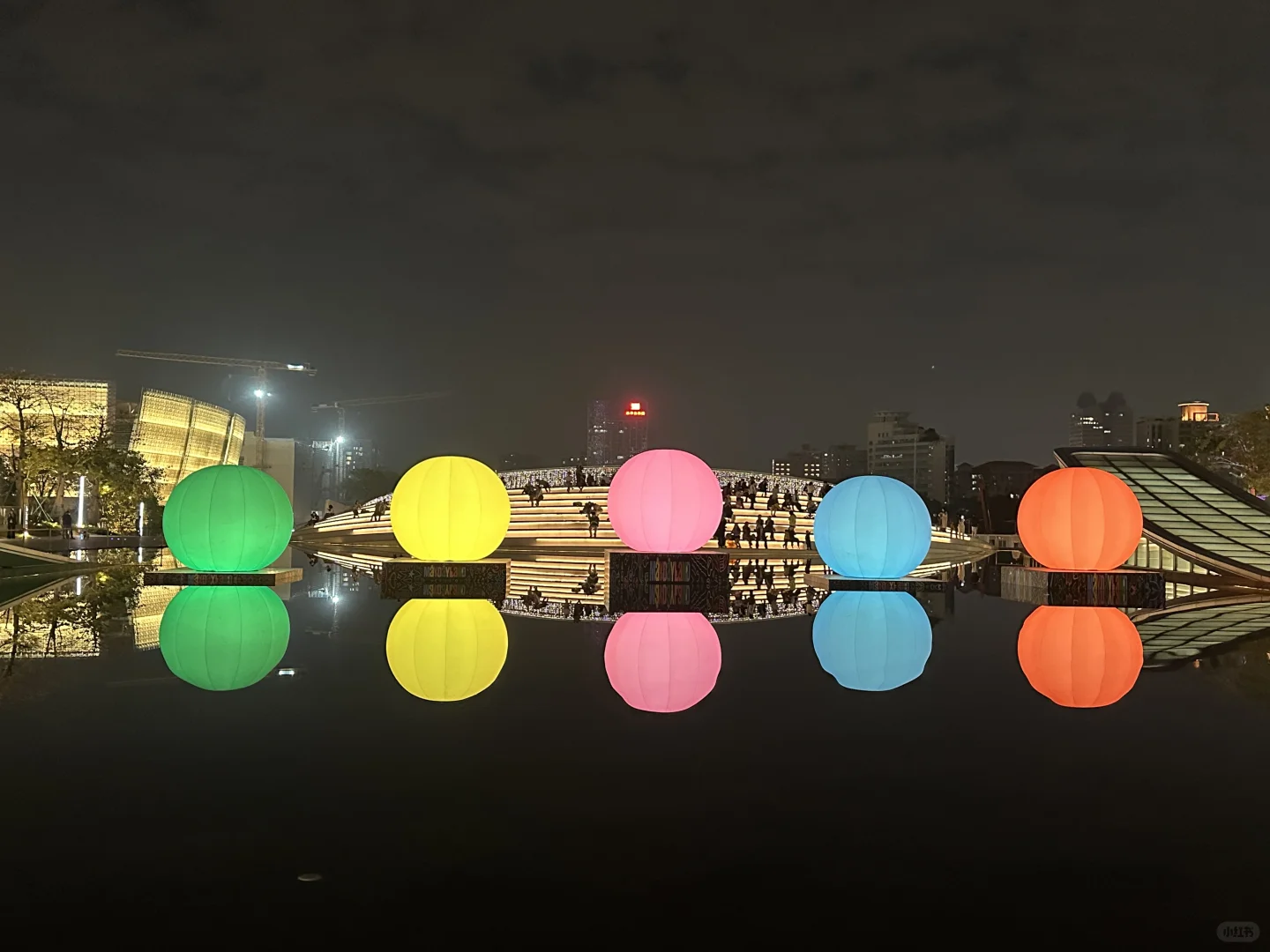 非常建议wmls来广州塔看电影,理由如下