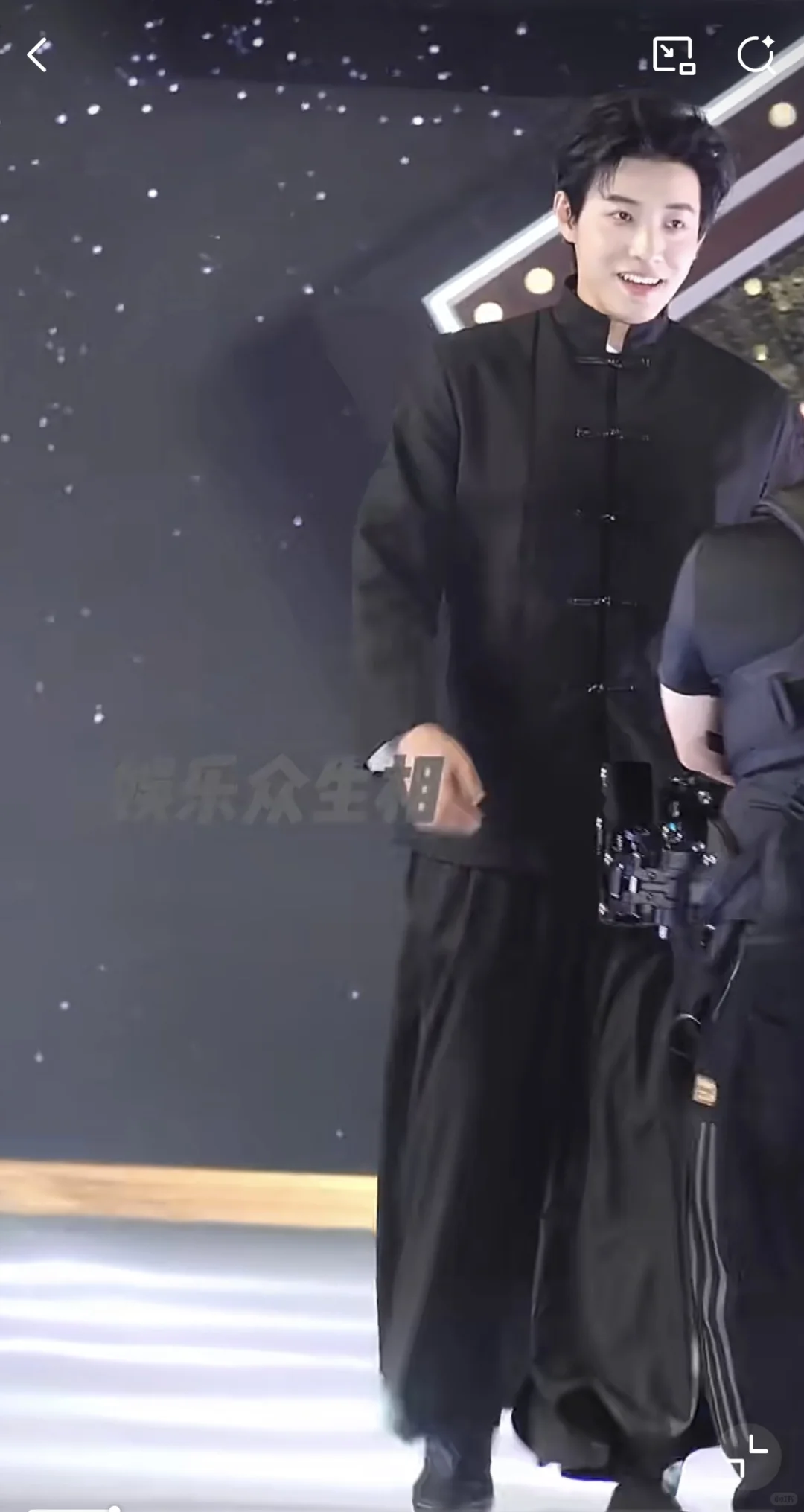 剧查查之夜这些奖项跟分猪肉似的。