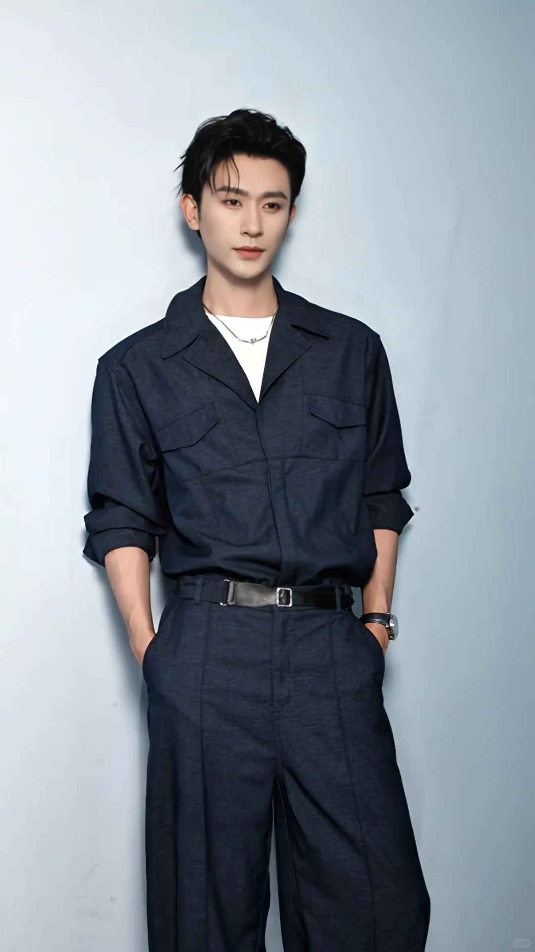 最帅的永远在下一套