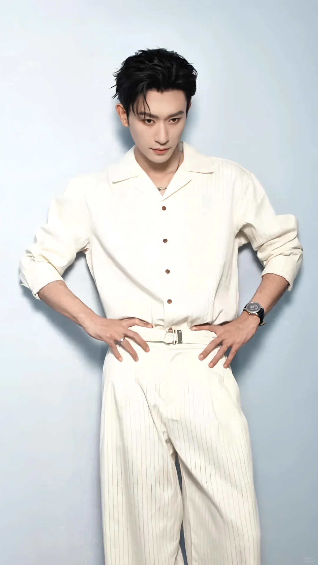 最帅的永远在下一套