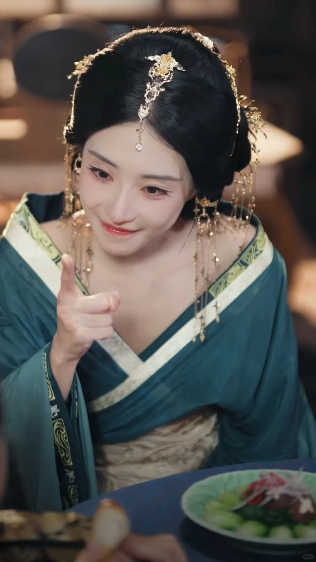 🍅🍆免费短剧 | 穿书，帝王拥有读心术