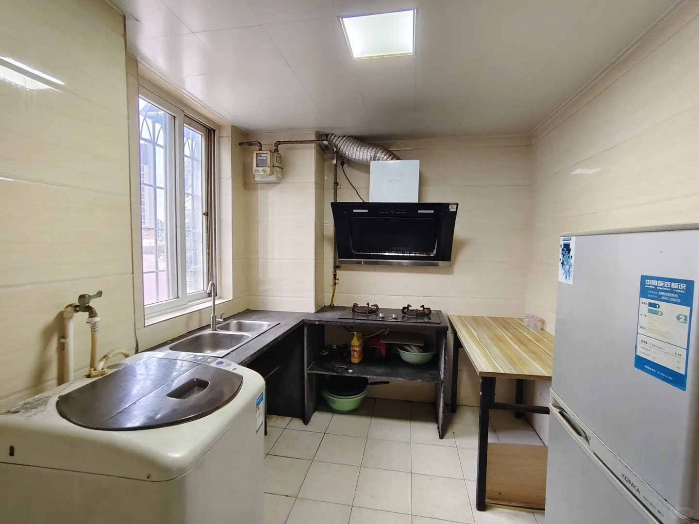 软件园二期旁岭兜3房2厅带露台3199元/月