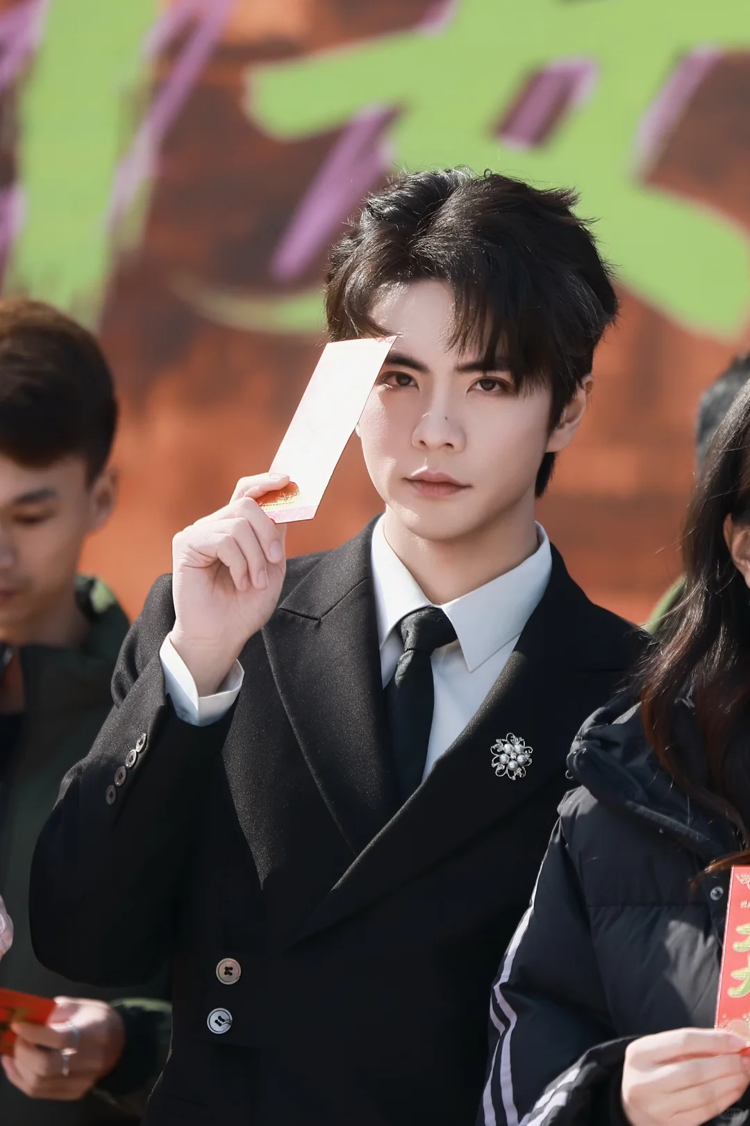 进入新角色世界🎭