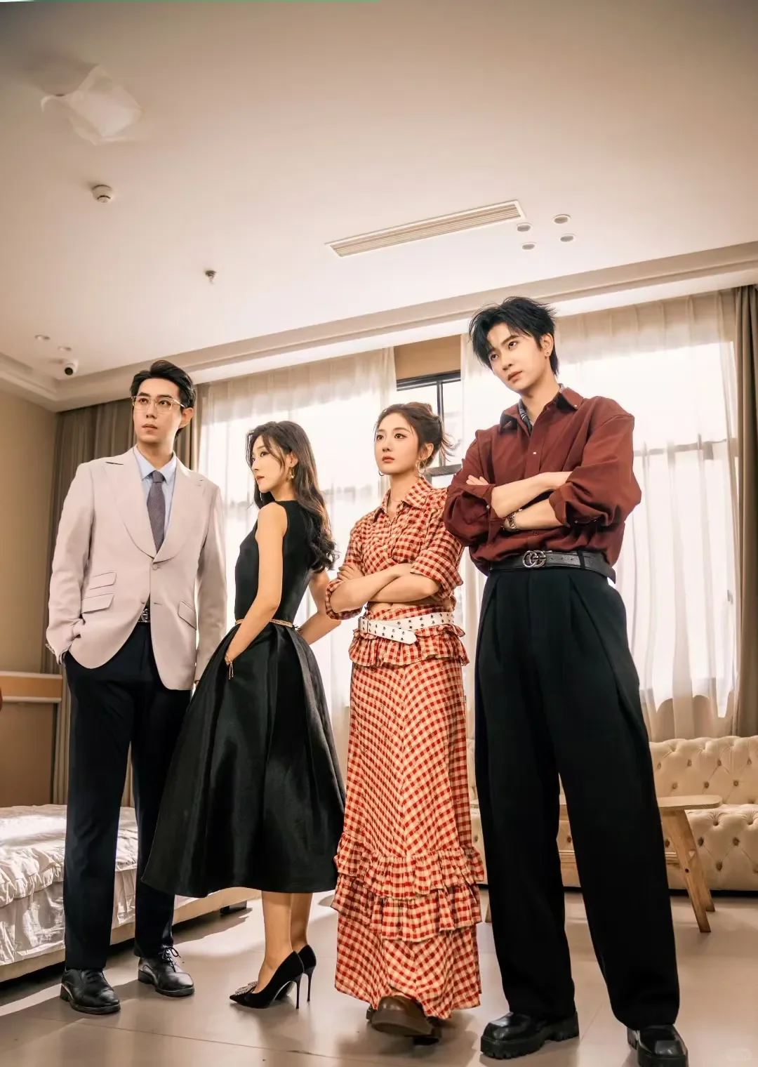 穿书双女主双CP!短剧脑洞真超乎想象啊