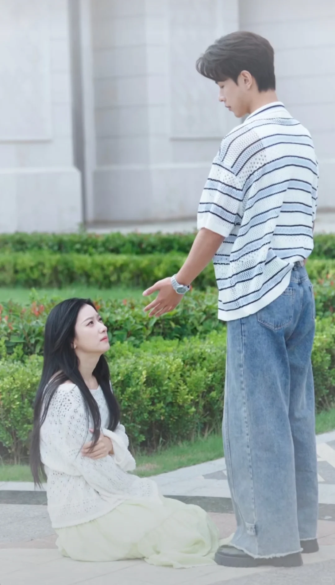 《她从不谋爱》 短剧推荐!