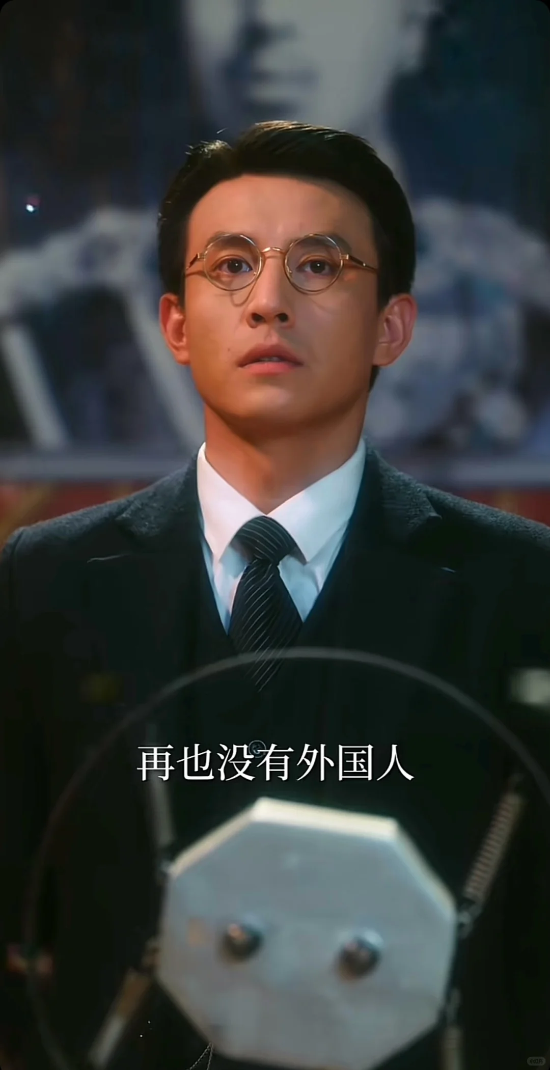 肖像摄影级表演,有光晕的一张脸