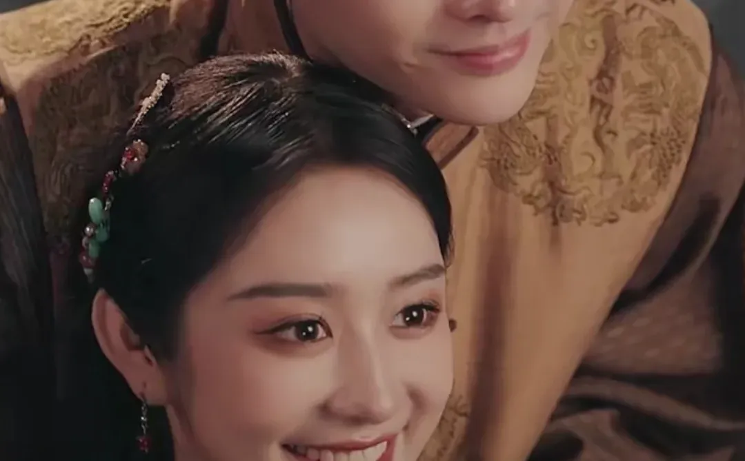 🍅🍆免费短剧 | 归来复仇，执掌凤印