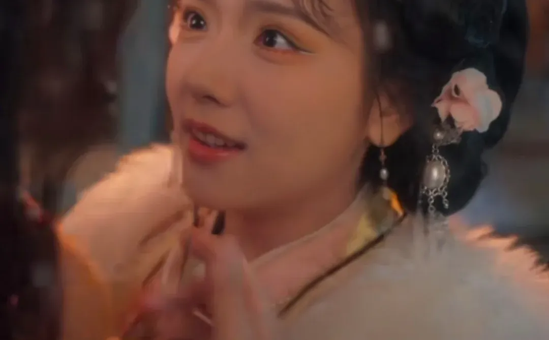 这部妆造满分，女主太甜了