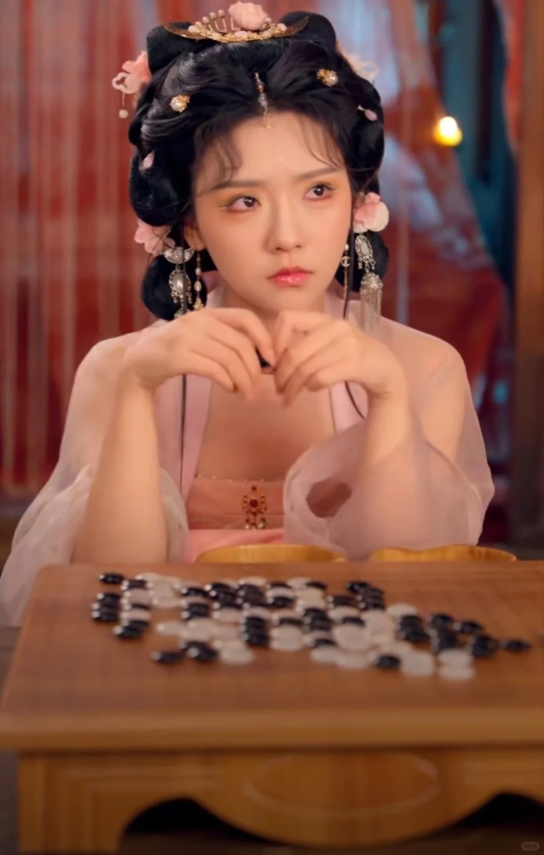 这部妆造满分，女主太甜了