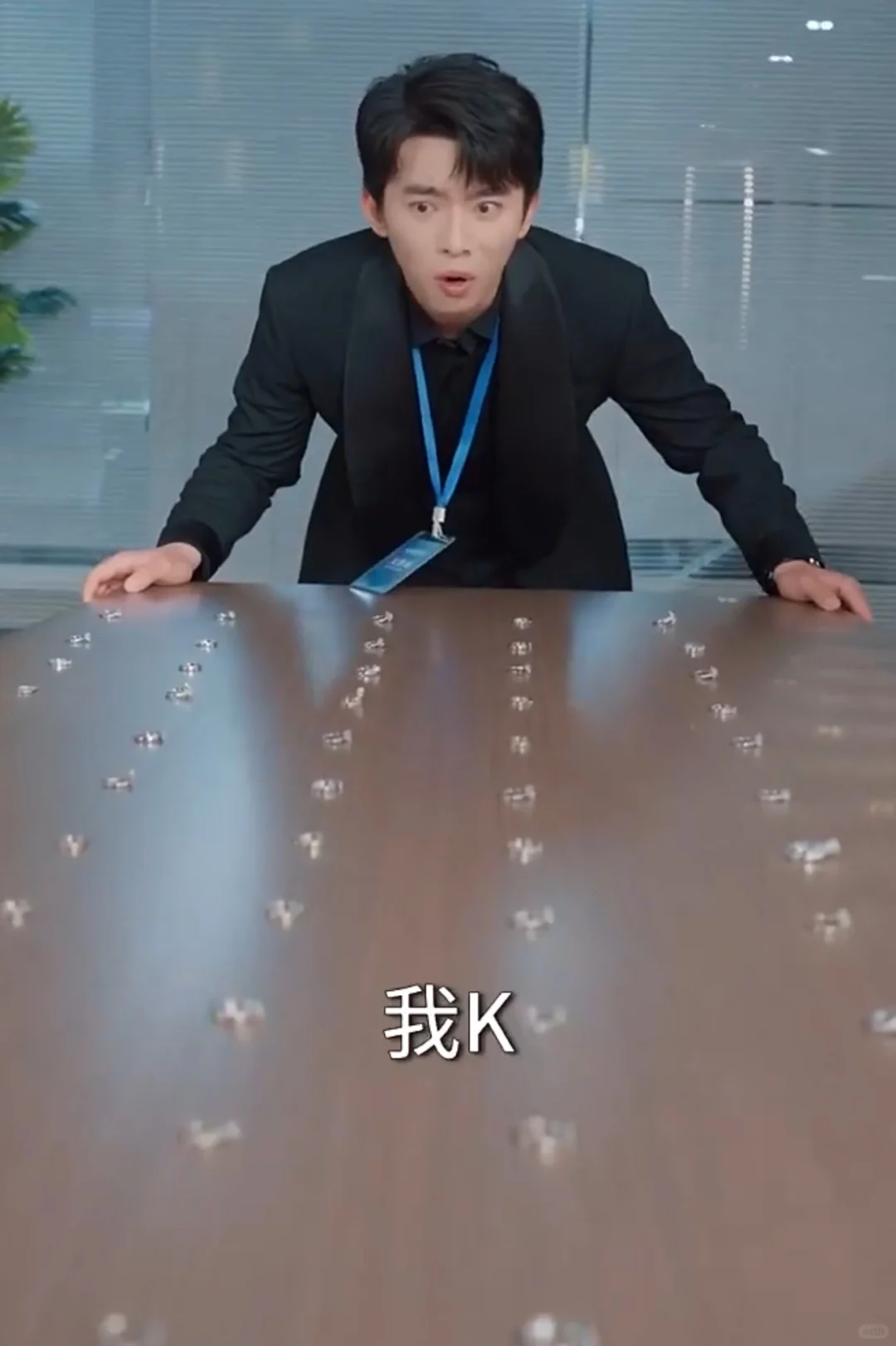 刚毕业，被姐姐拉去闪婚 先婚后爱姐弟恋