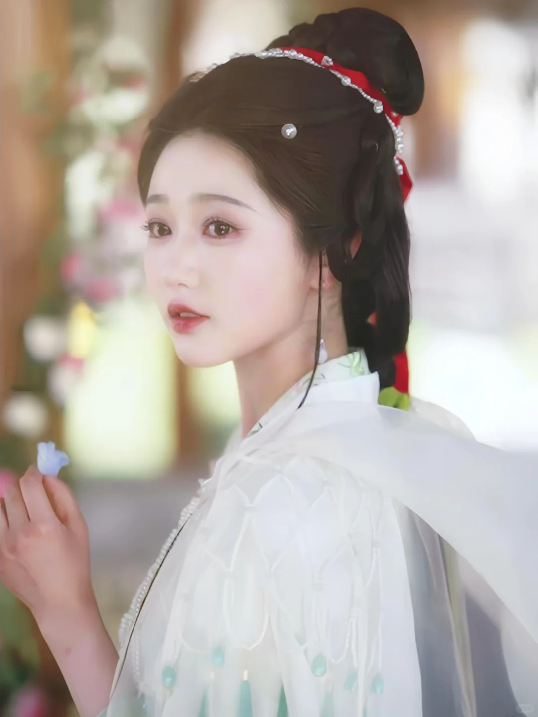 🆘这对CP把疯批白切黑和清冷小白花演活了