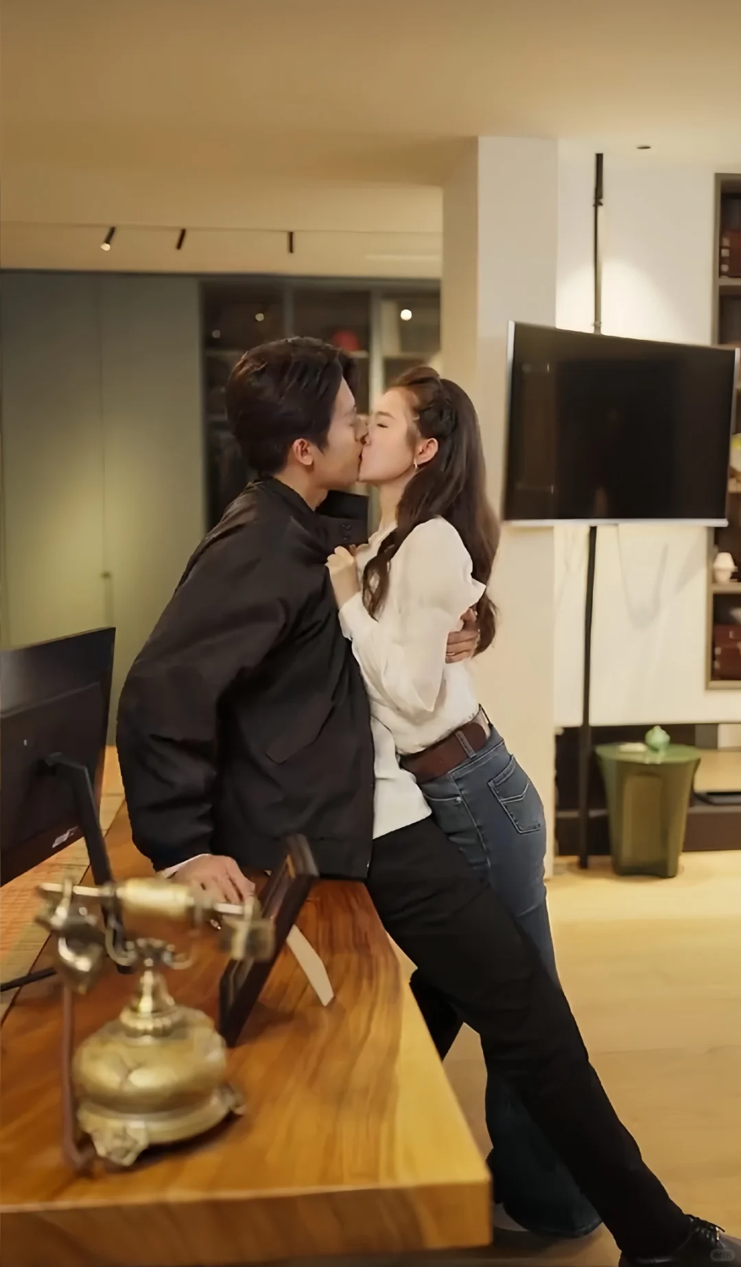 🆘红温cp‼️清冷穷困校花❌痞帅多金校霸