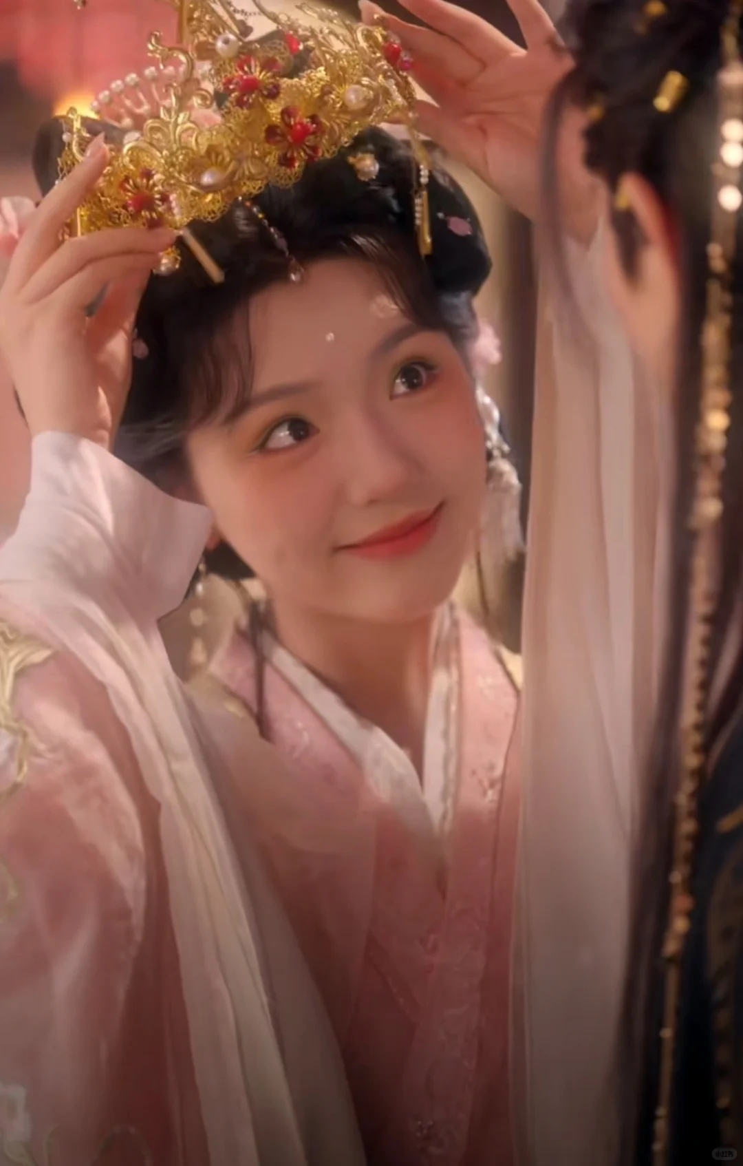 这部妆造满分，女主太甜了