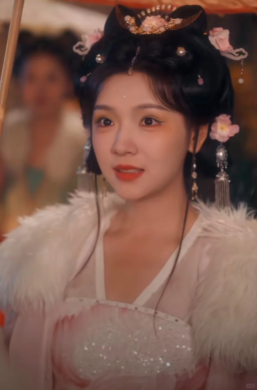 这部妆造满分，女主太甜了